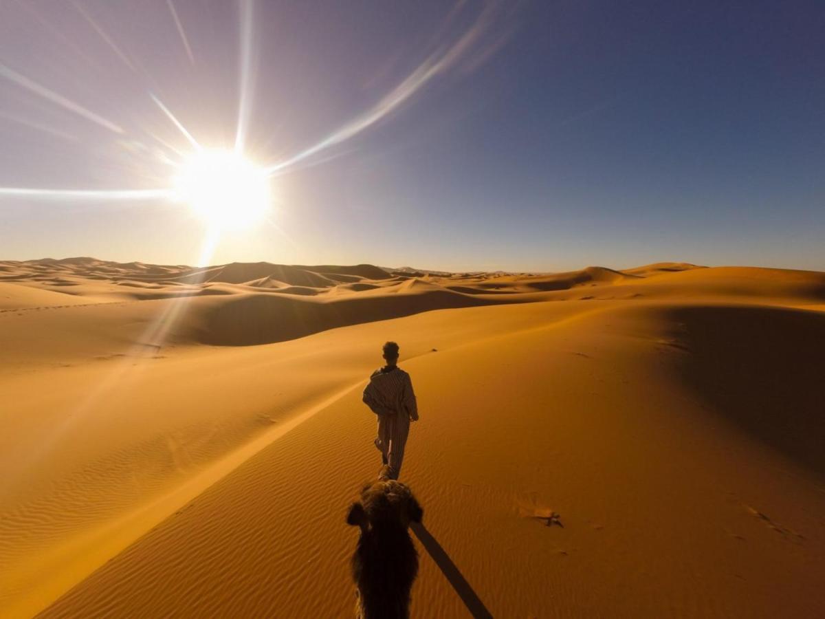 Отель Sahara Family Camp Мерзуга Экстерьер фото