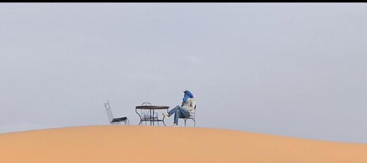 Отель Sahara Family Camp Мерзуга Экстерьер фото