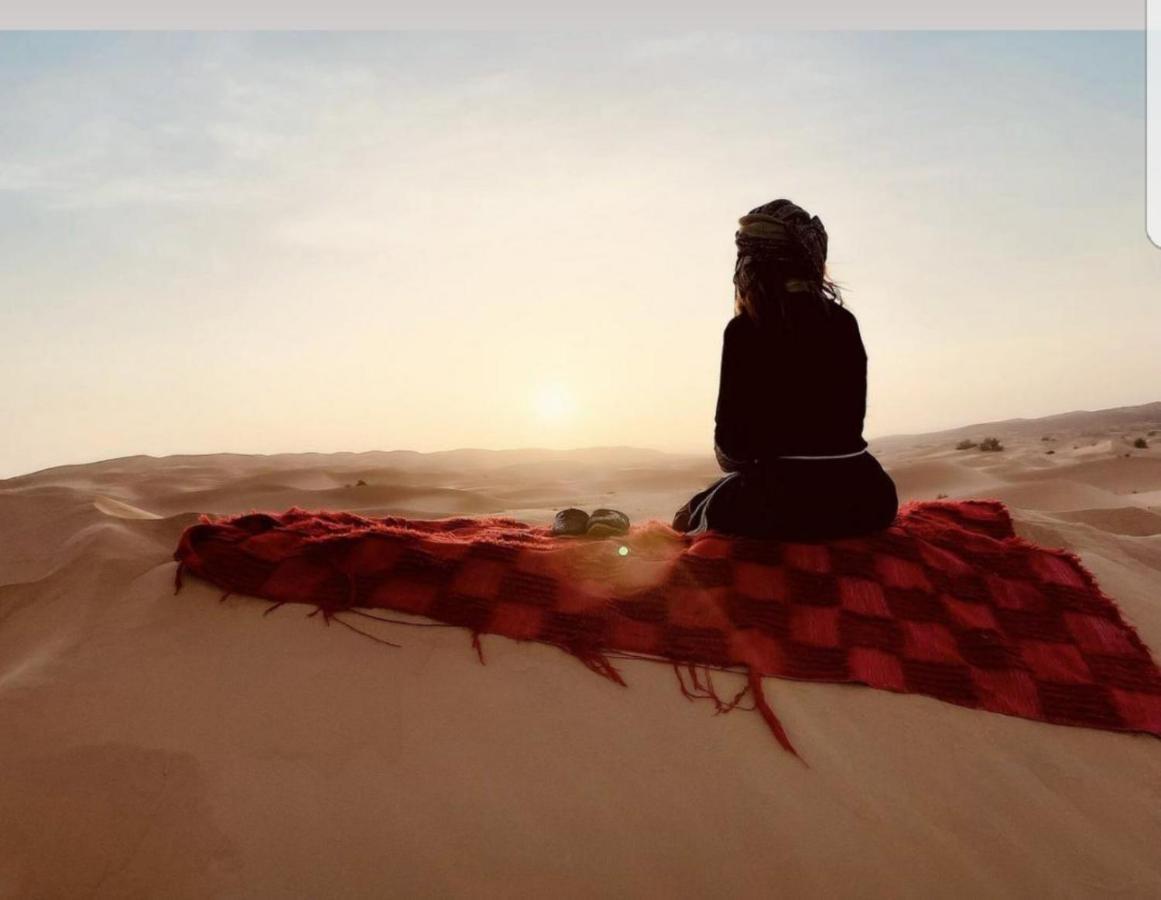 Отель Sahara Family Camp Мерзуга Экстерьер фото